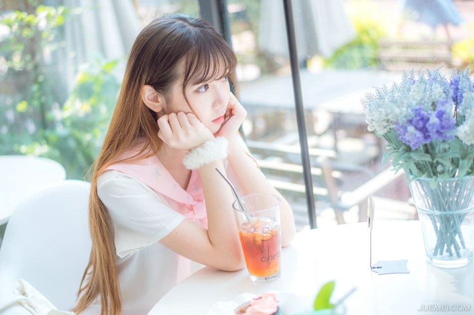 江湖虽然是少数人的，但江湖要多数人都看见。——韩寒《长安乱》